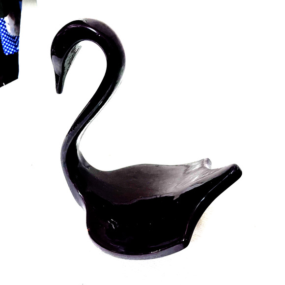 Nova Designs Fine Ceramic Swan Towel Holder Bathroom Decor Dark Brown CA pottery - Picture 3 of 8